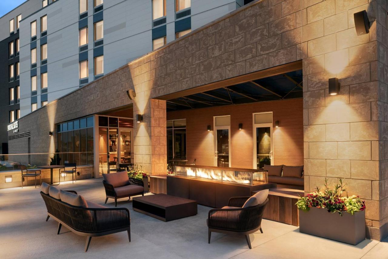 Springhill Suites By Marriott Milwaukee West/Wauwatosa Exterior foto
