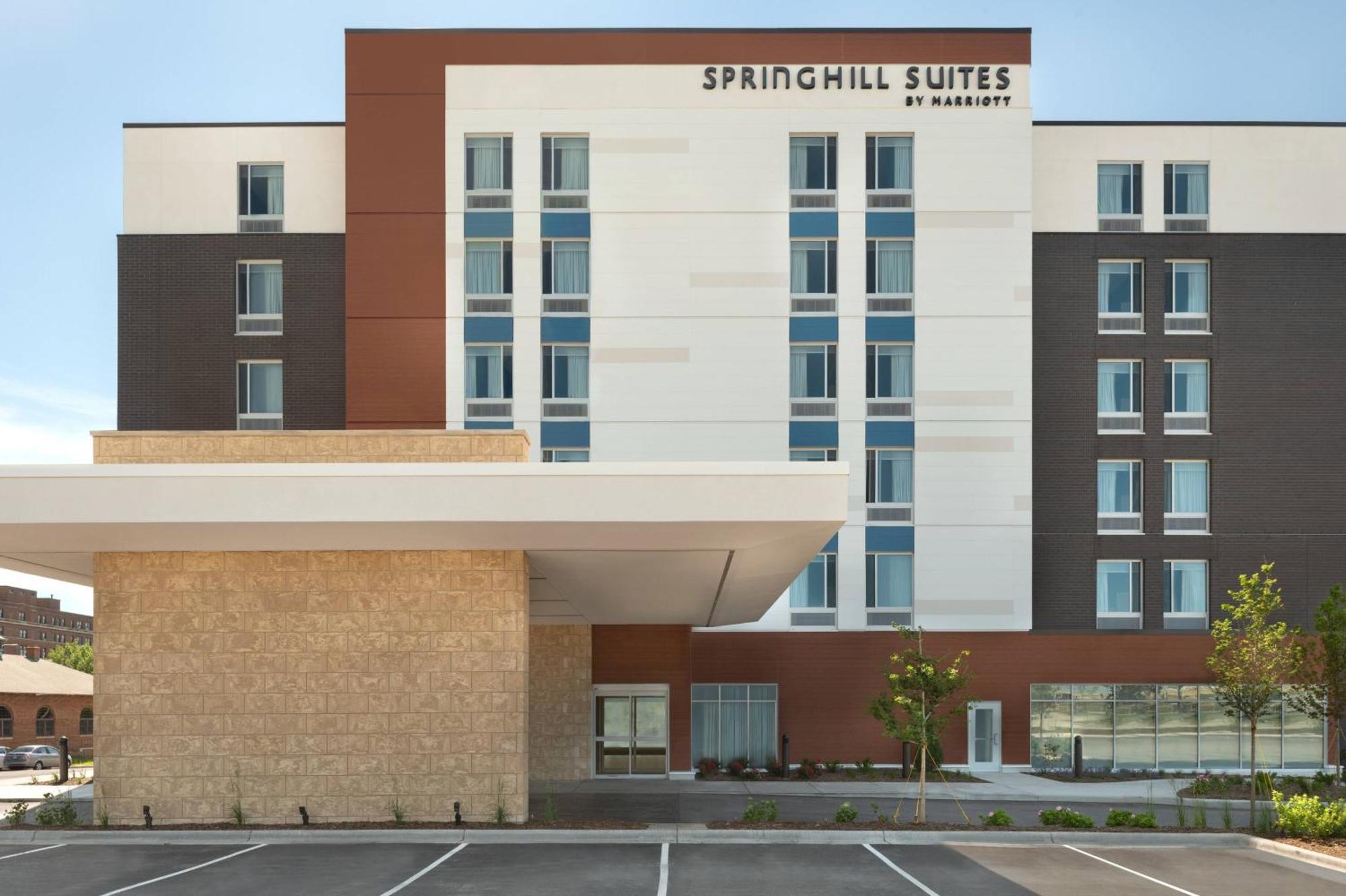 Springhill Suites By Marriott Milwaukee West/Wauwatosa Exterior foto